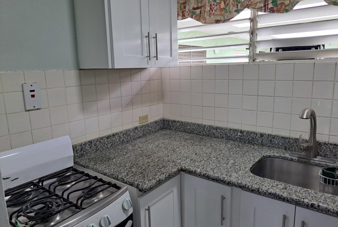 Fifth image of 2b- Clieveden Avenue in Kingston 6, St. Andrew, Jamaica - property is For Rent