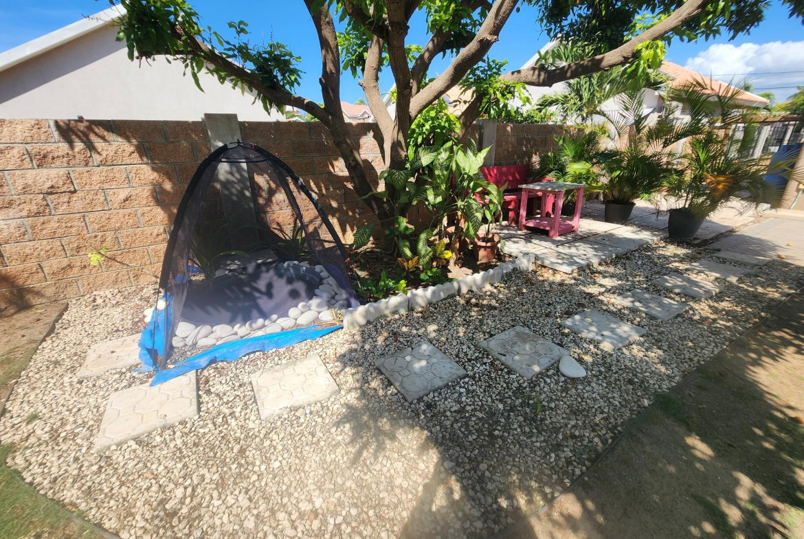 Fourth image of 25 St. Martin Boulevard in Caribbean Estates, St. Catherine, Jamaica - property is For Rent