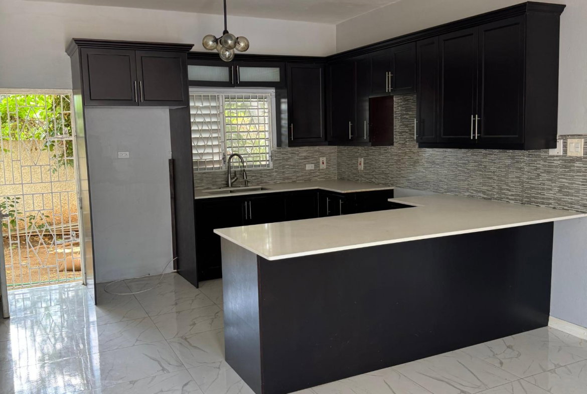 Fifth image of 4-3 Sandhurst Terrace in Kingston 6, St. Andrew, Jamaica - property is For Rent