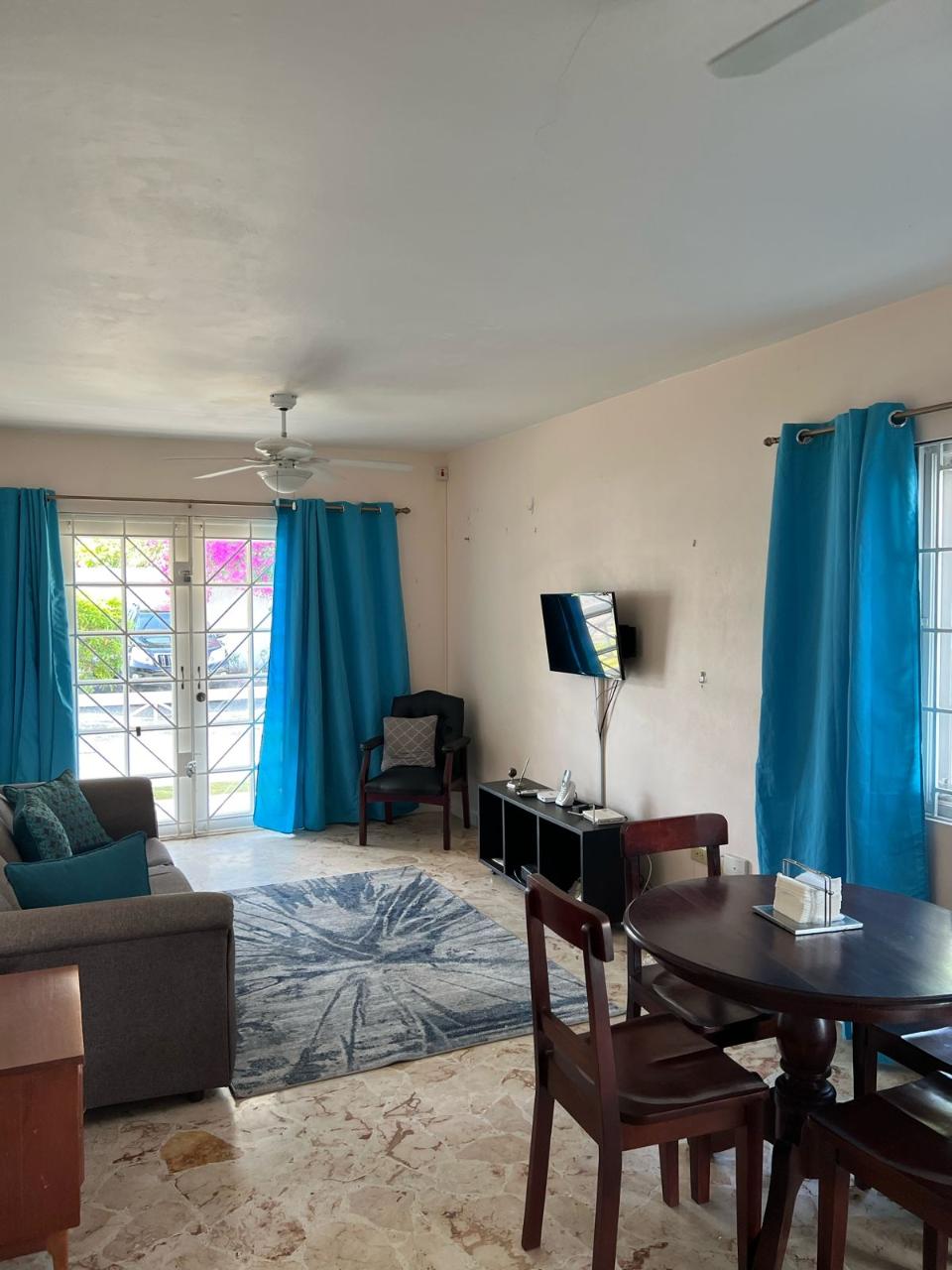 Twelfth image of E2-8 East Kings House Road in Kingston 6, St. Andrew, Jamaica - property is For Rent