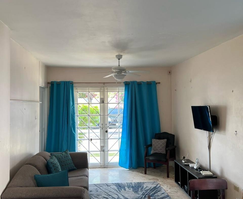 Thirteenth image of E2-8 East Kings House Road in Kingston 6, St. Andrew, Jamaica - property is For Rent