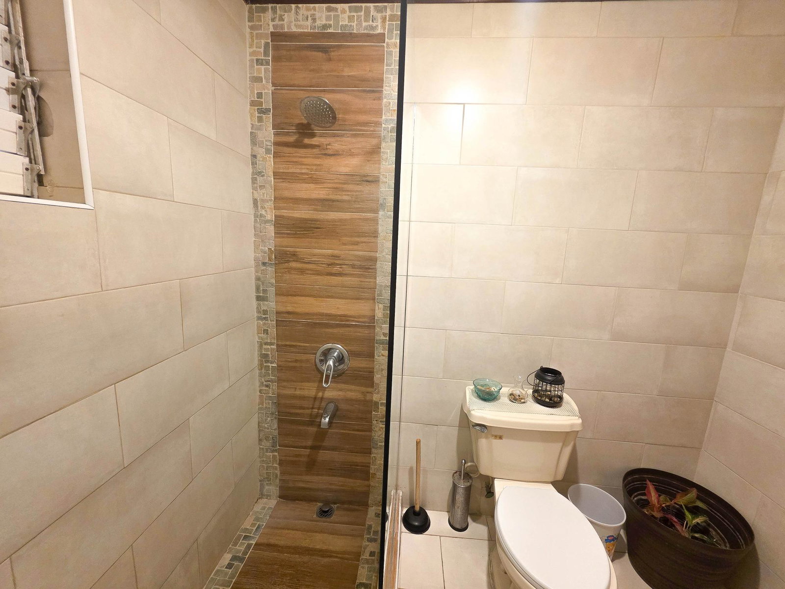 Charming-1-Bedroom-Apartment-for-Sale-in-New-Kingston Fourteenth image of 24-2-8 Norwood Avenue in Kingston 5, St. Andrew, Jamaica - property is For Sale