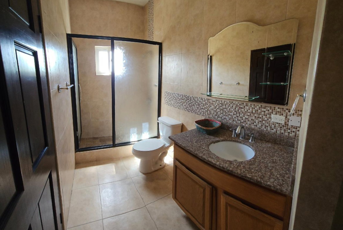 Tenth image of 13-11 Annette Crescent in Kingston 10, St. Andrew, Jamaica - property is For Rent