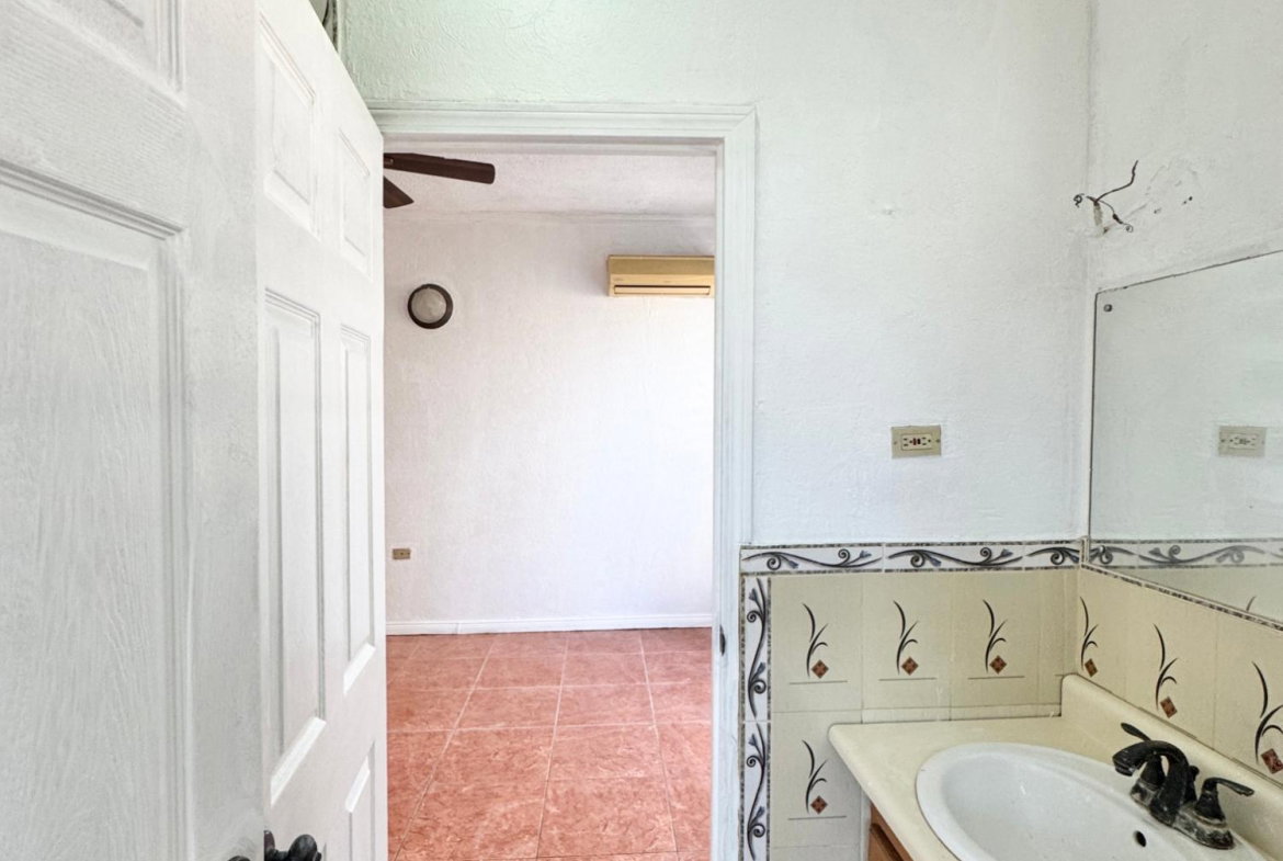 Seventh image of 15-18 Kensington Crescent in Kingston 5, St. Andrew, Jamaica - property is For Rent