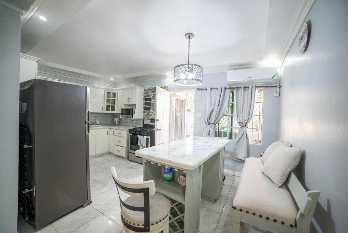 Sixth image of 3 Part of Woodlawn, Mandevi in Mandeville, Manchester, Jamaica - property is For Rent