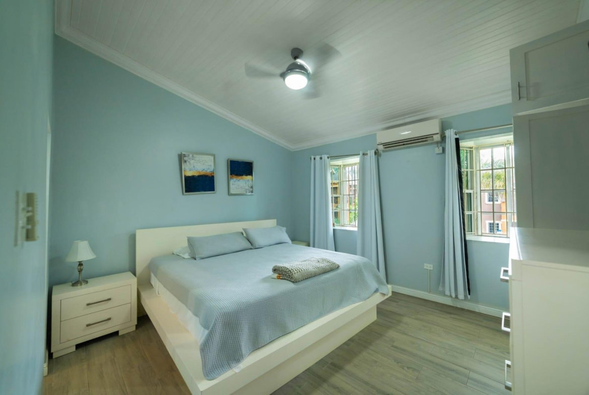 Seventh image of 3 Part of Woodlawn, Mandevi in Mandeville, Manchester, Jamaica - property is For Rent