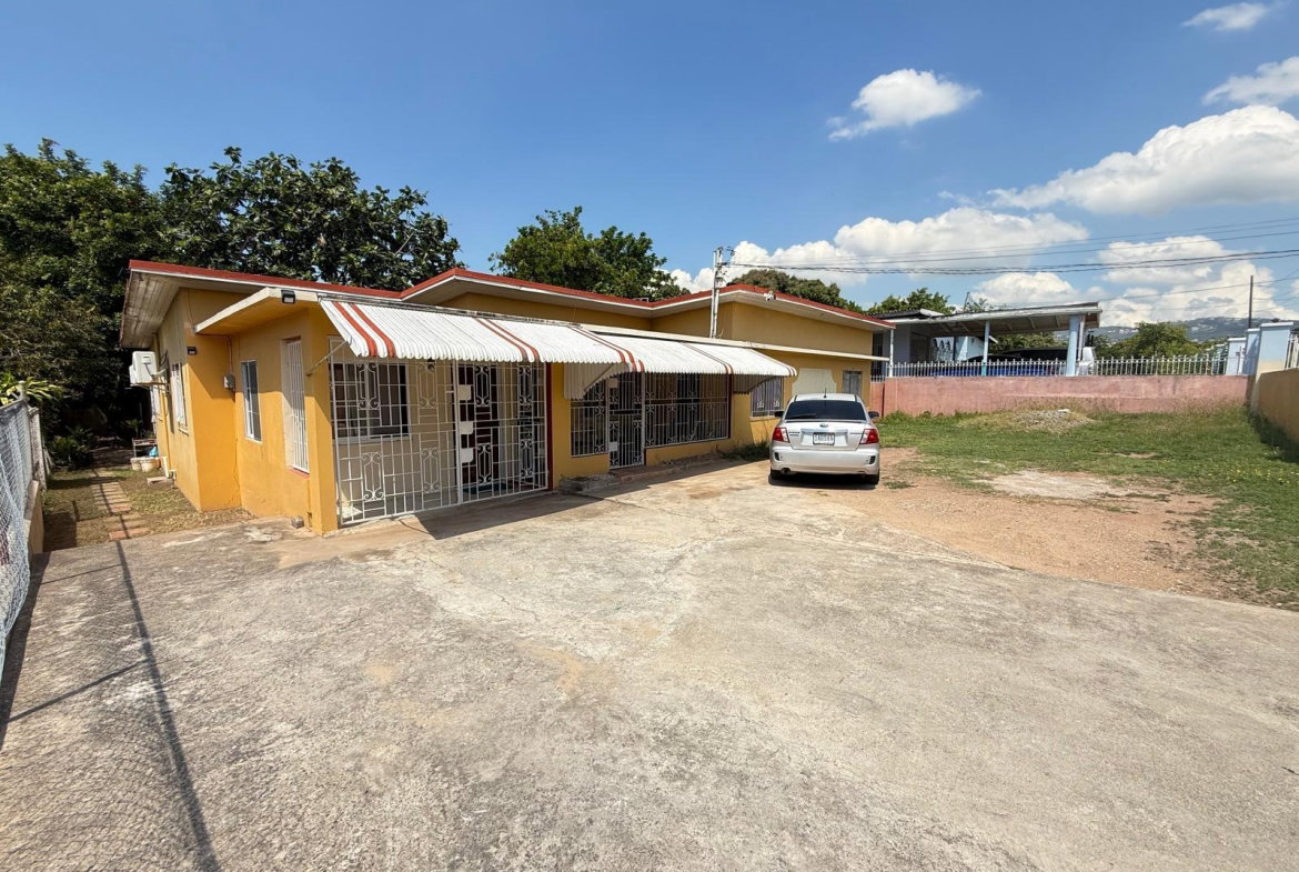 Second image of 5 Melcourt Terrace in Kingston 20, St. Andrew, Jamaica - property is For Sale