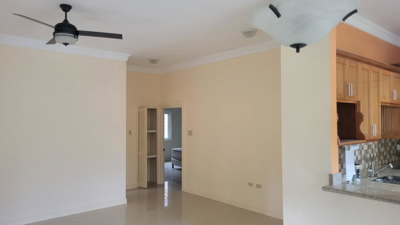 Charming-2BR-Apartment-for-Rent-in-Beresford-Crescent-St.-Andrew Twelfth image of 1-9 Beresford Crescent in Kingston 8, St. Andrew, Jamaica - property is For Rent