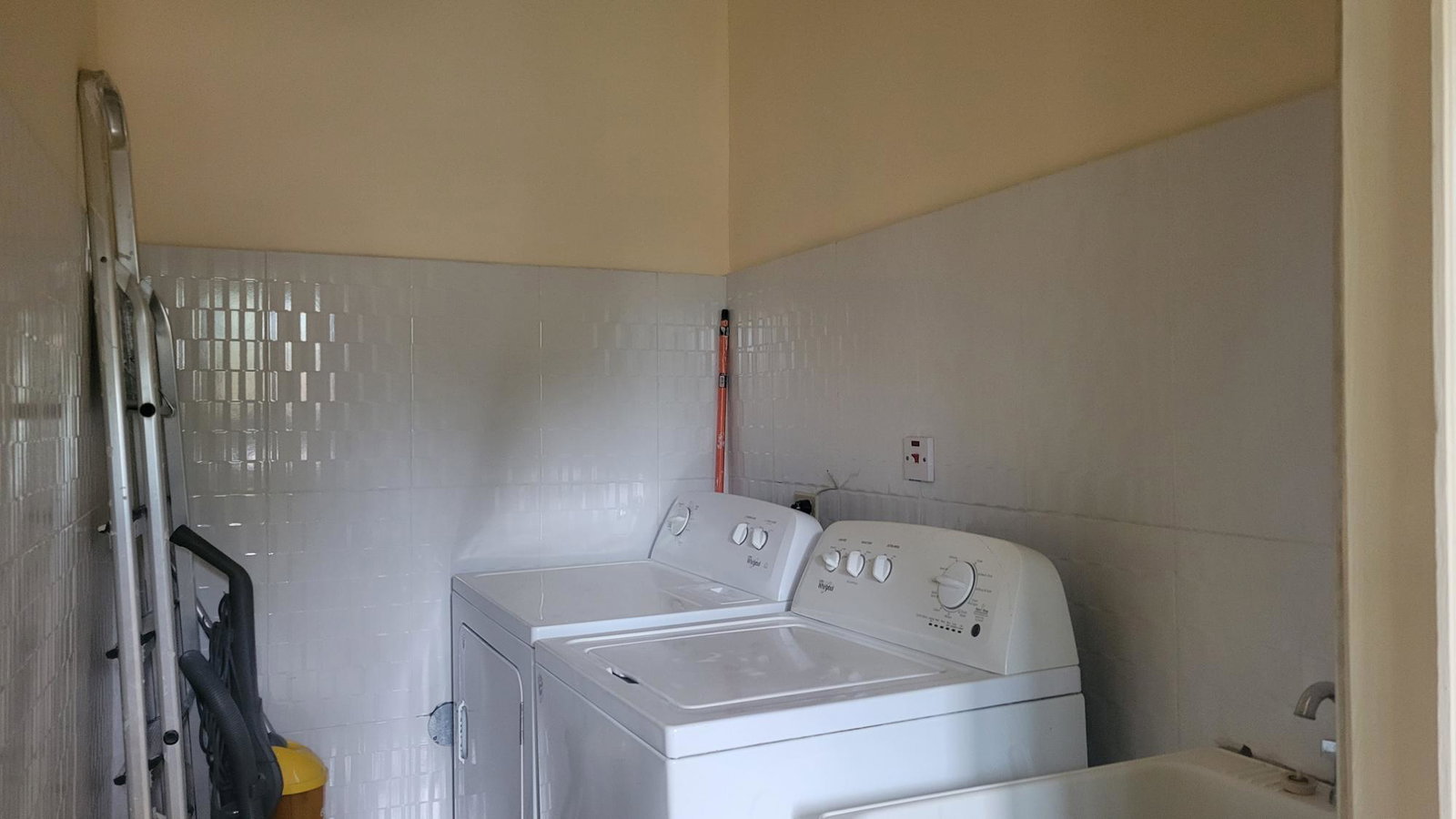 Charming-2BR-Apartment-for-Rent-in-Beresford-Crescent-St.-Andrew Twenty-Second image of 1-9 Beresford Crescent in Kingston 8, St. Andrew, Jamaica - property is For Rent