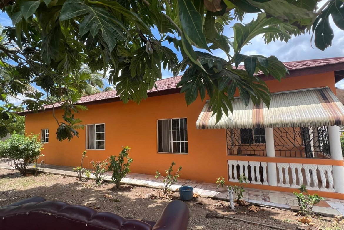 Second image of 45 York Circle in May Pen, Clarendon, Jamaica - property is For Sale