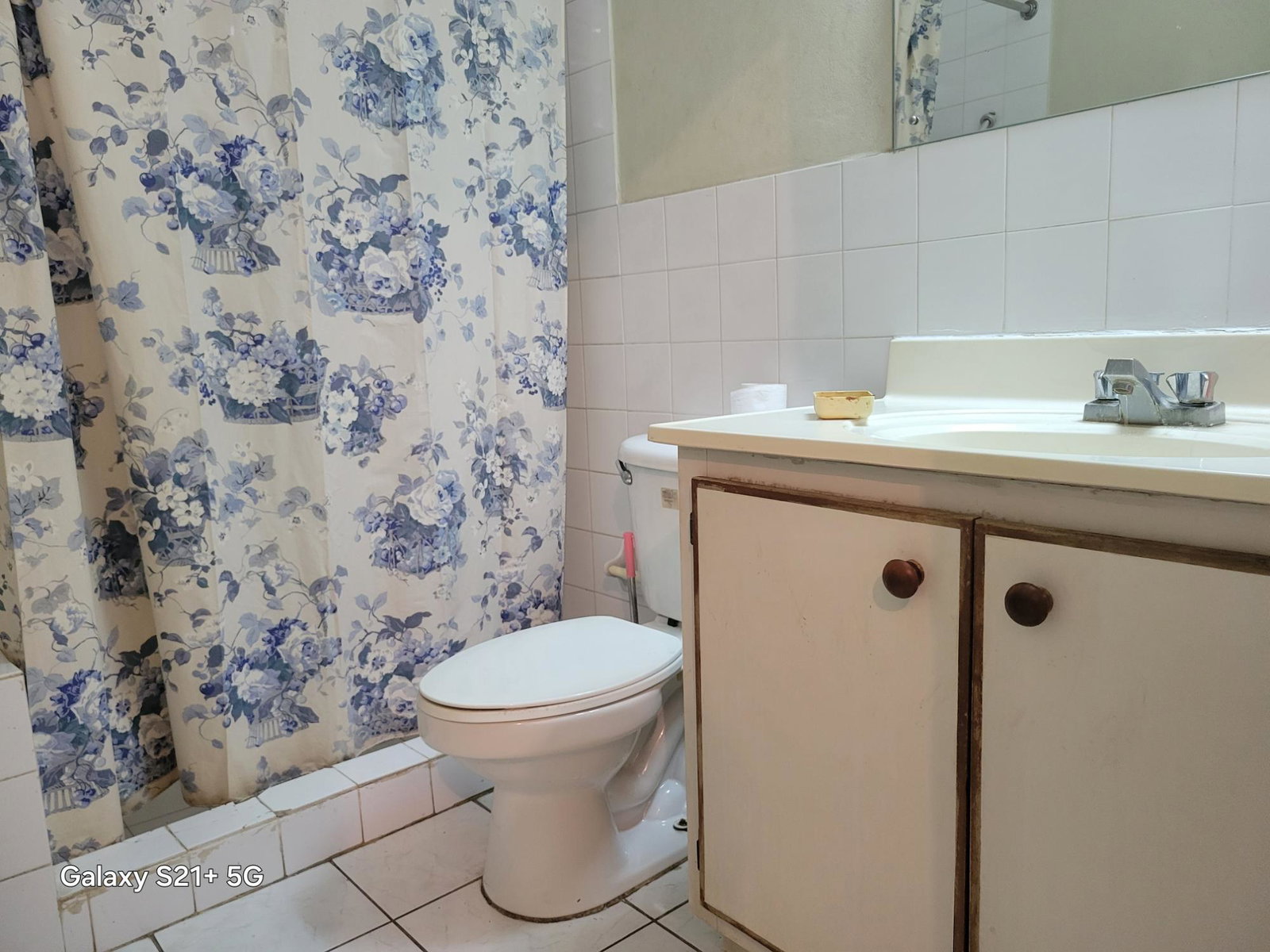 Charming-3-Bedroom-Single-Storey-House-for-Sale-in-Havendale-Jamaica Eleventh image of 4 Riverside Drive in Kingston 19, St. Andrew, Jamaica - property is For Sale