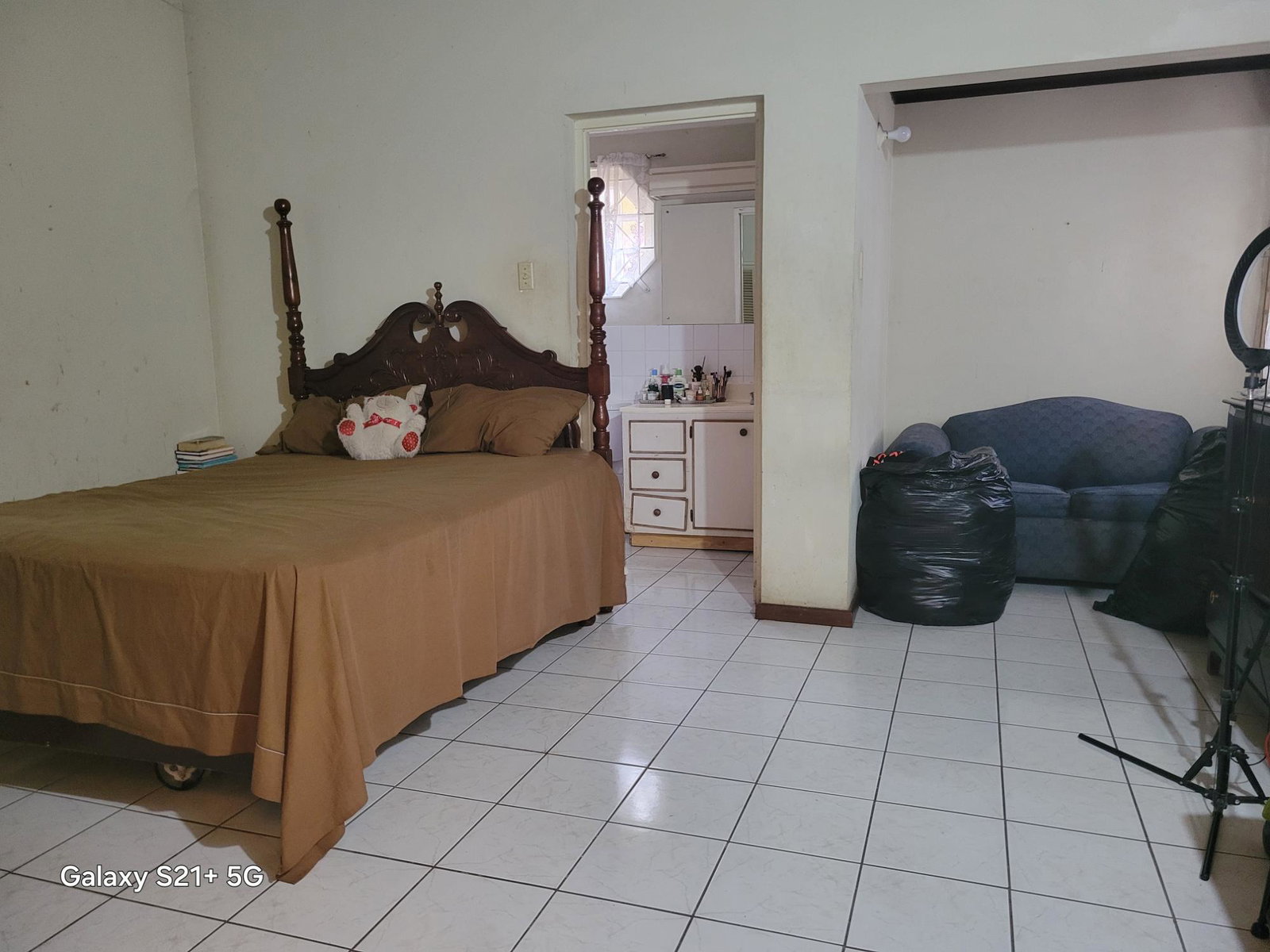 Charming-3-Bedroom-Single-Storey-House-for-Sale-in-Havendale-Jamaica Eighth image of 4 Riverside Drive in Kingston 19, St. Andrew, Jamaica - property is For Sale