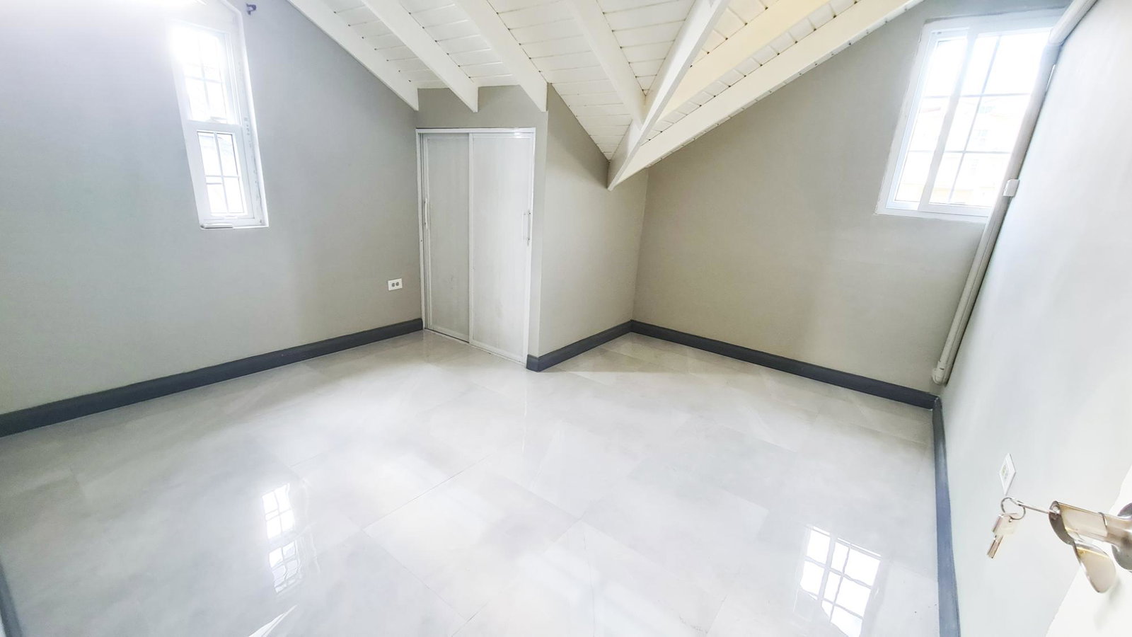 Charming-3BD-Apartment-for-Rent-in-Surbiton-St.-Andrew Seventeenth image of 331-6 Surbiton Road in Kingston 10, St. Andrew, Jamaica - property is For Rent