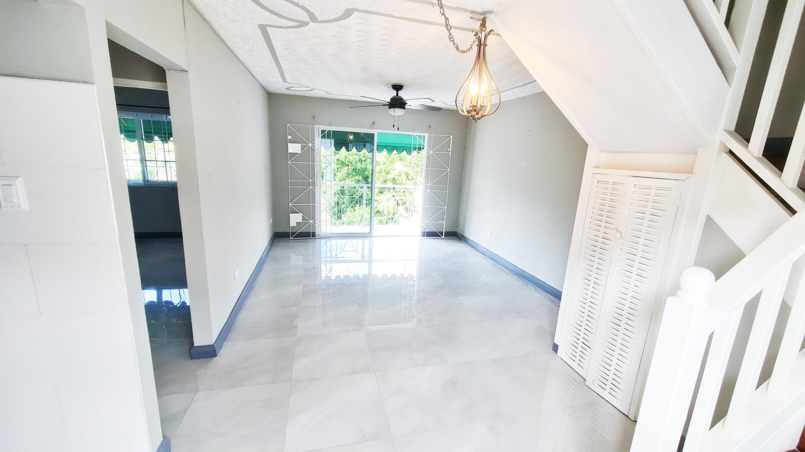 Charming-3BD-Apartment-for-Rent-in-Surbiton-St.-Andrew Fourth image of 331-6 Surbiton Road in Kingston 10, St. Andrew, Jamaica - property is For Rent