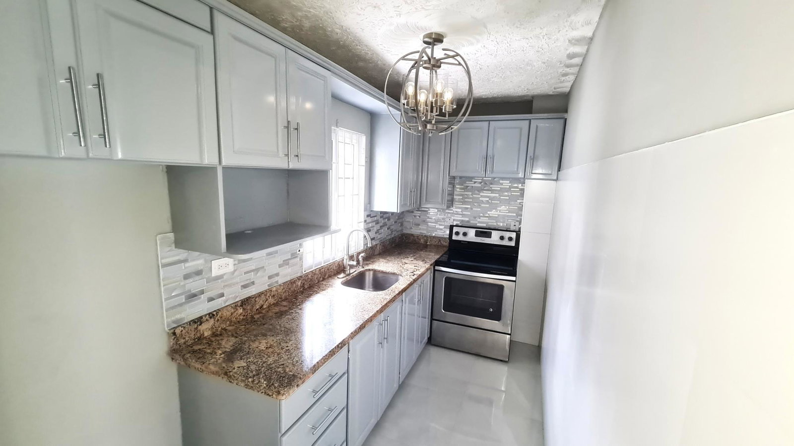 Charming-3BD-Apartment-for-Rent-in-Surbiton-St.-Andrew Sixth image of 331-6 Surbiton Road in Kingston 10, St. Andrew, Jamaica - property is For Rent