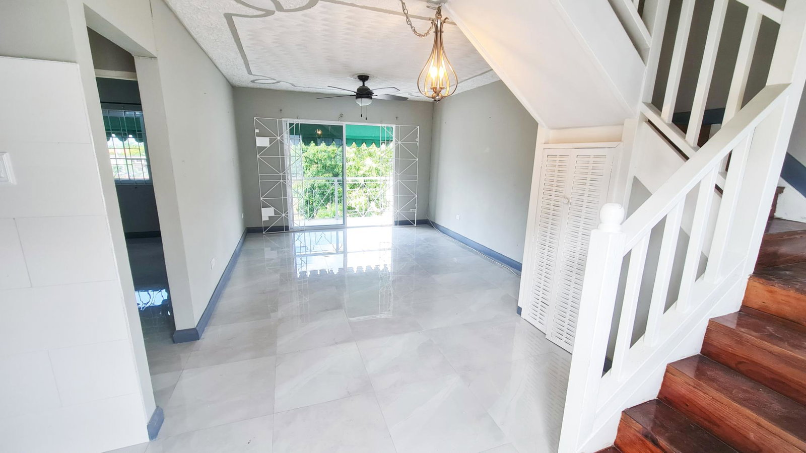 Charming-3BD-Apartment-for-Rent-in-Surbiton-St.-Andrew Ninth image of 331-6 Surbiton Road in Kingston 10, St. Andrew, Jamaica - property is For Rent