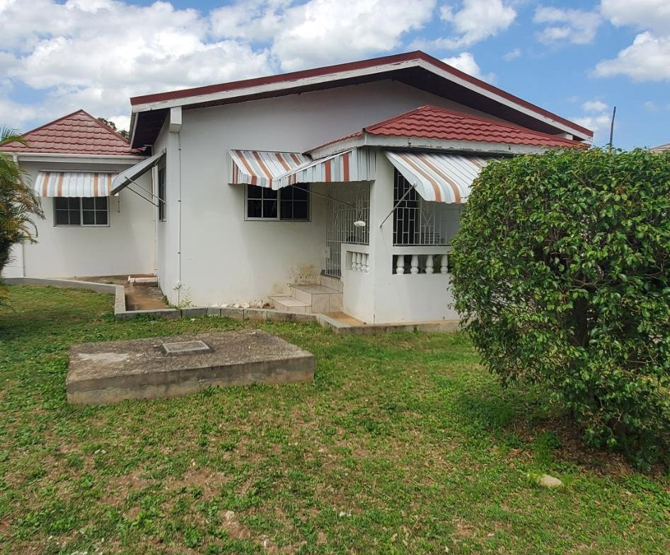 Sixth image of Rosemly Drive/may Pen in May Pen, Clarendon, Jamaica - property is For Sale