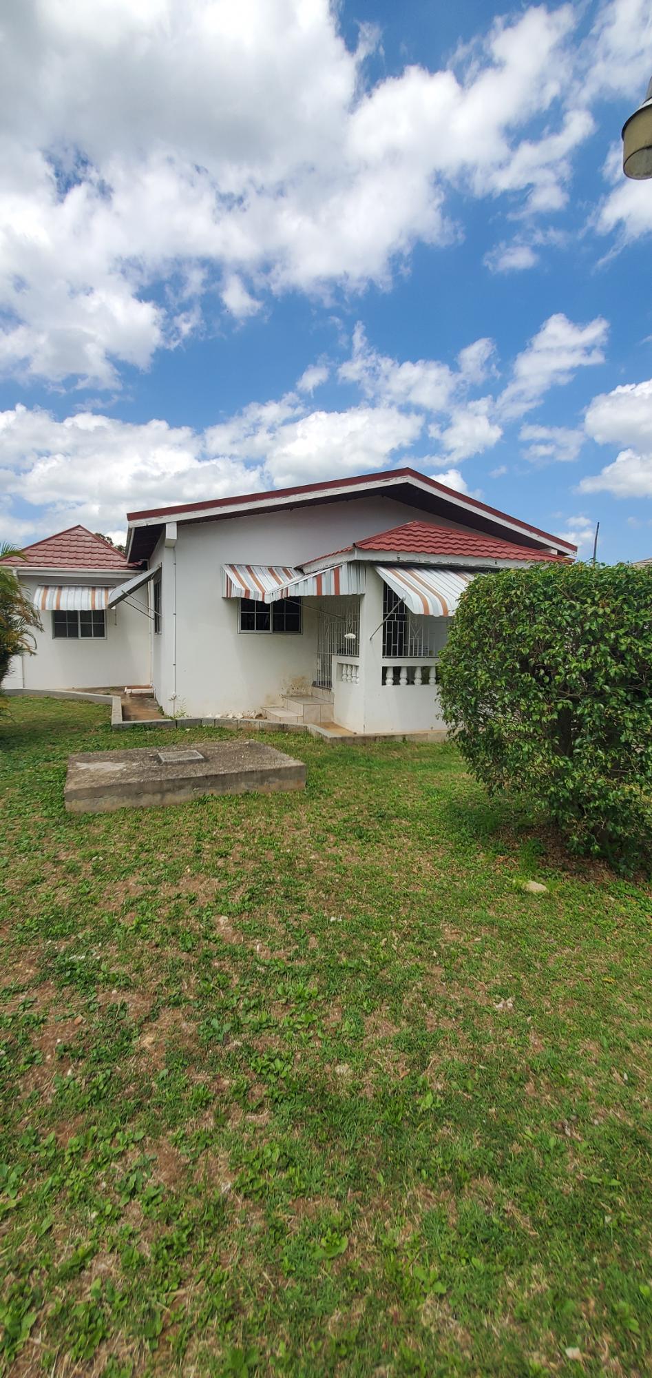 Sixth image of Rosemly Drive/may Pen in May Pen, Clarendon, Jamaica - property is For Sale