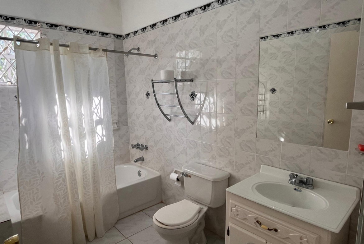 Tenth image of 28 Denbigh in Four Paths, Clarendon, Jamaica - property is For Sale