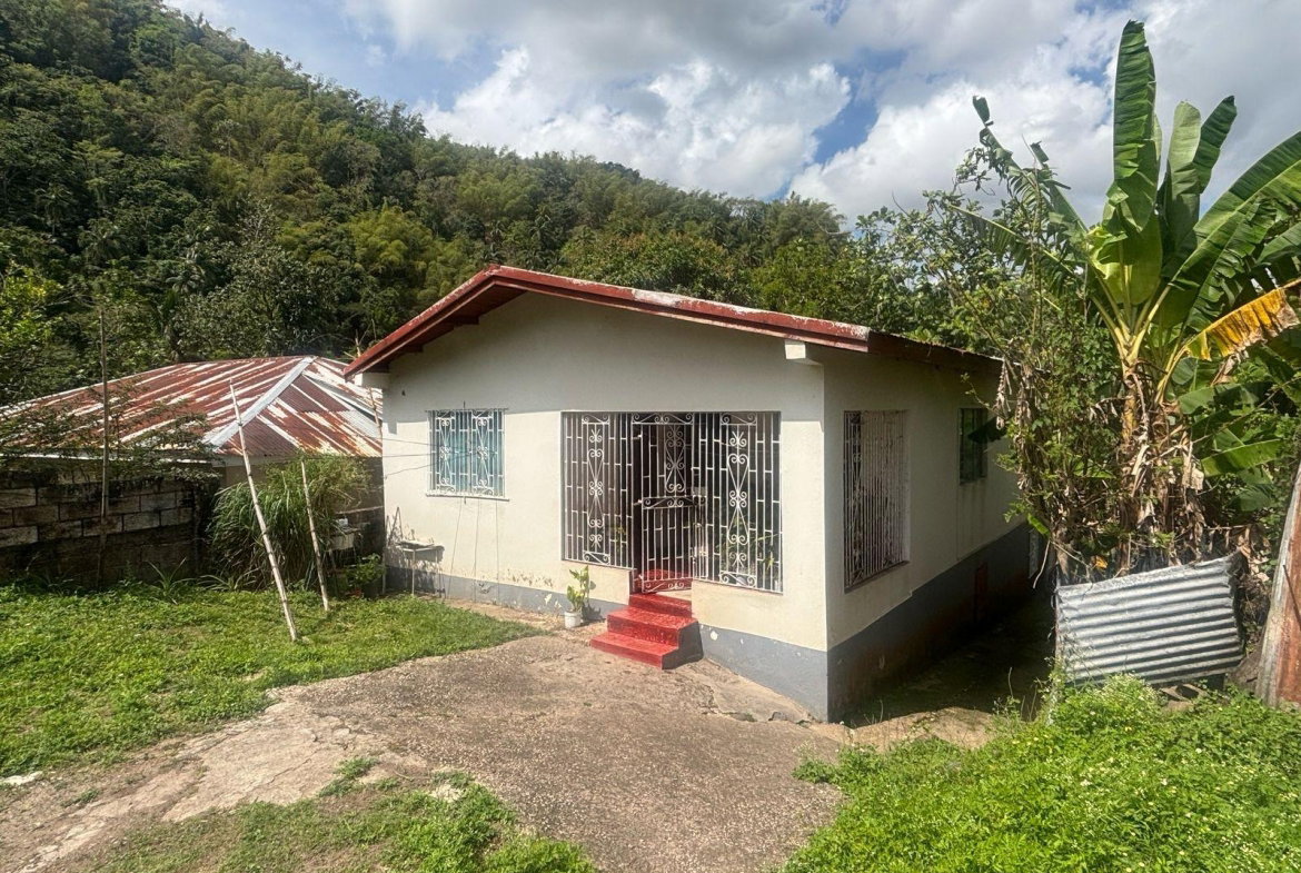 Seventh image of Frankfield in Frankfield, Clarendon, Jamaica - property is For Sale