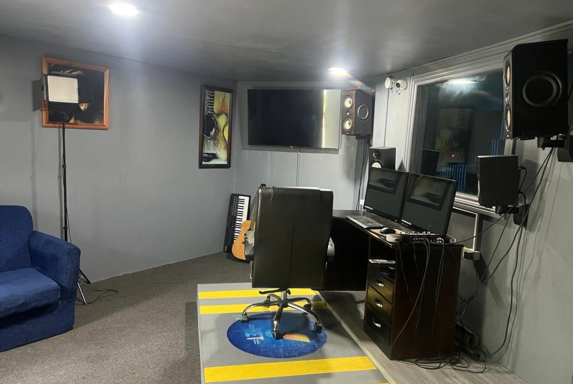 Fifth image of 180 Main Street in Ocho Rios, St. Ann, Jamaica - property is For Sale