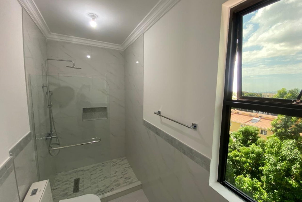 Nineteenth image of 11-31 Rochester Avenue in Kingston 8, St. Andrew, Jamaica - property is For Rent