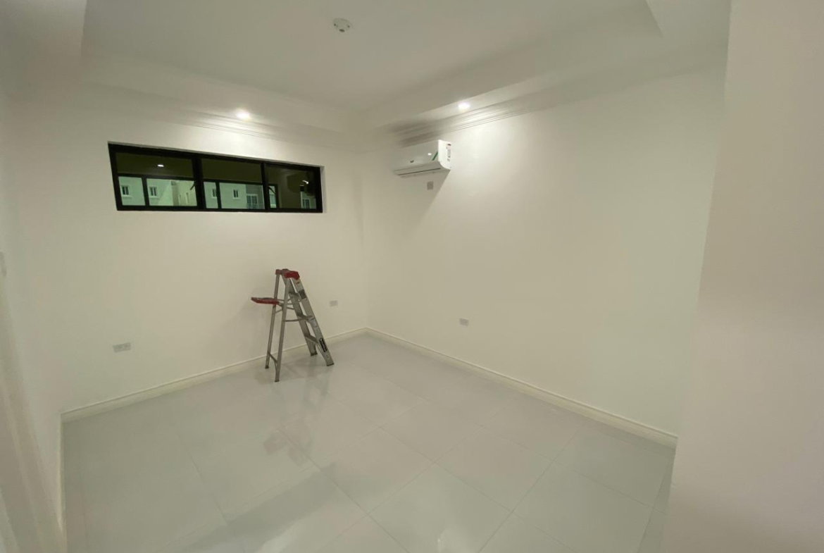 Tenth image of 11-31 Rochester Avenue in Kingston 8, St. Andrew, Jamaica - property is For Rent