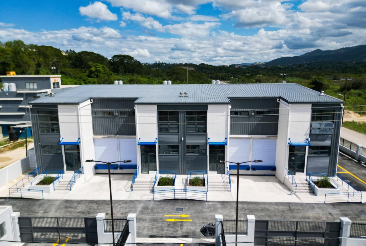 Seventh image of 1,2,3-3 Lot 3, Northbank, Barnett Estate in Fairfield, St. James, Jamaica - property is For Rent