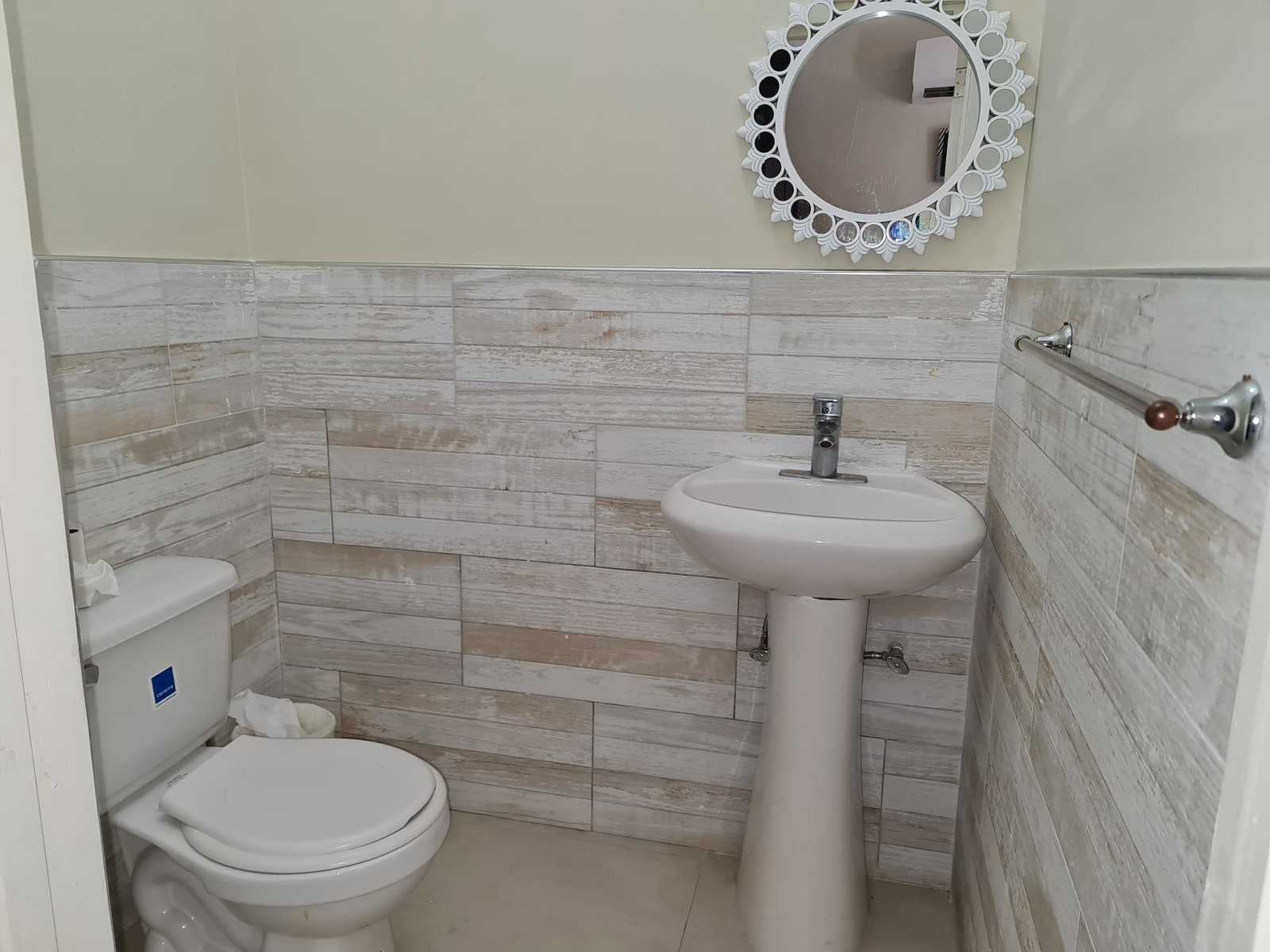 Eighteenth image of Apt 2-11 Sandhurst Crescent in Kingston 6, St. Andrew, Jamaica - property is For Rent