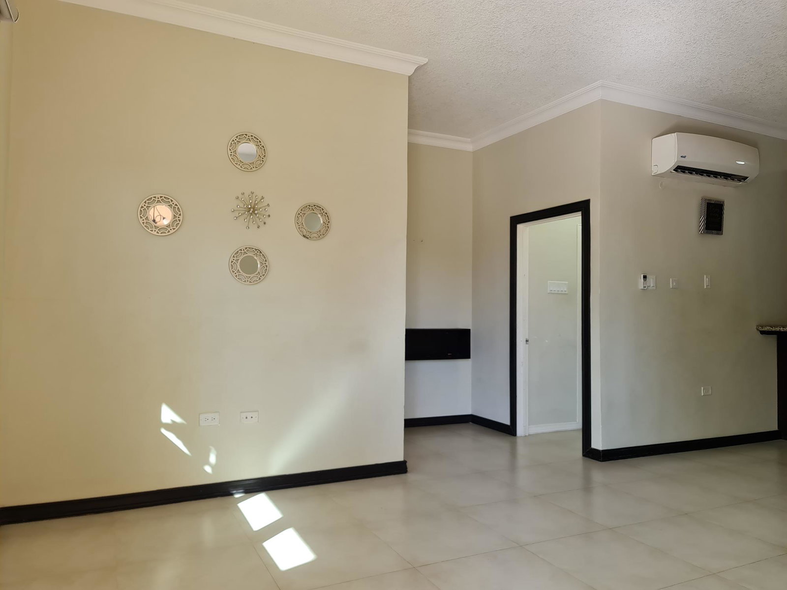 Ninth image of Apt 2-11 Sandhurst Crescent in Kingston 6, St. Andrew, Jamaica - property is For Rent
