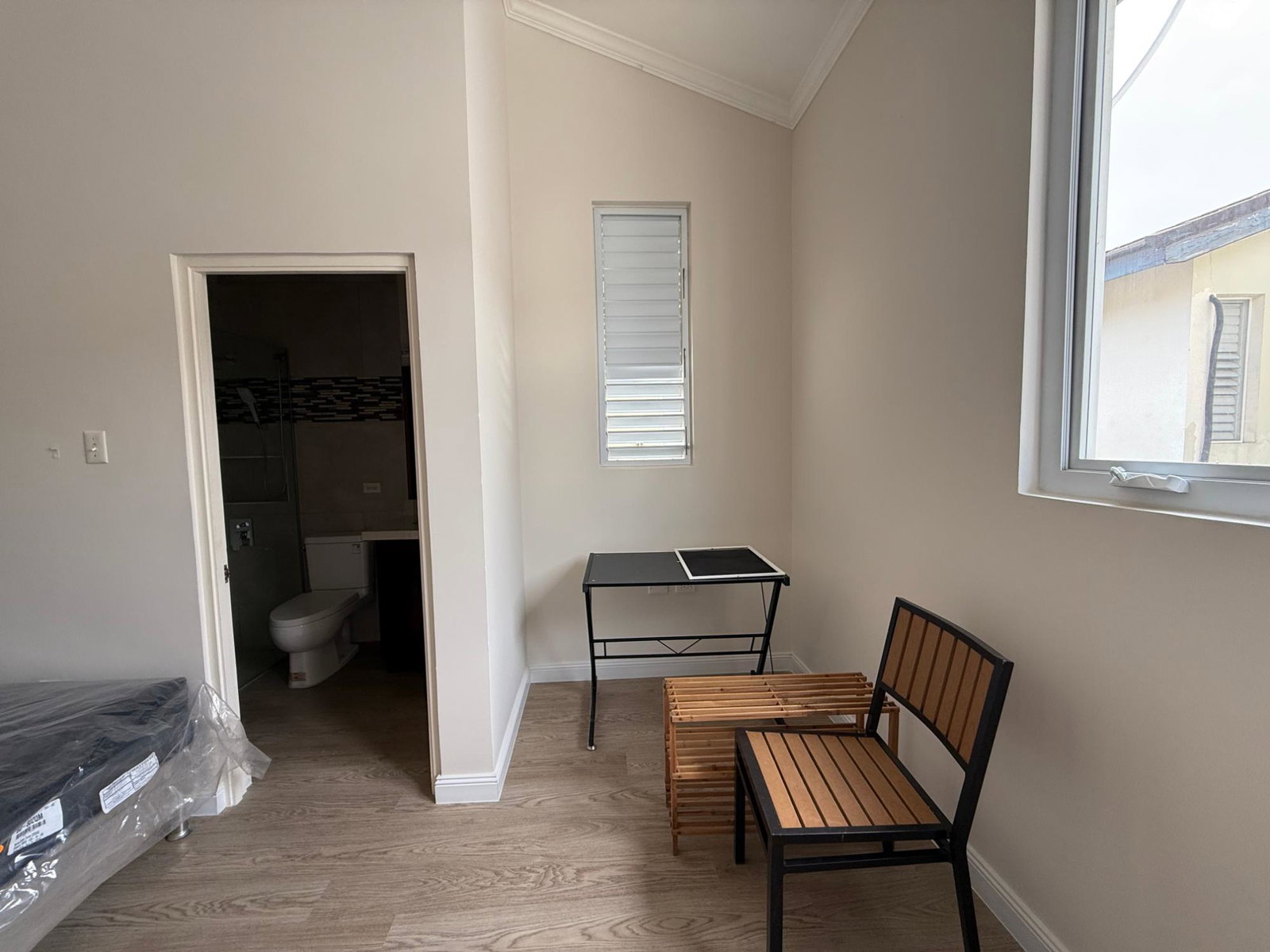 Tenth image of 8-1 Spathodia Avenue in Kingston 6, St. Andrew, Jamaica - property is For Rent