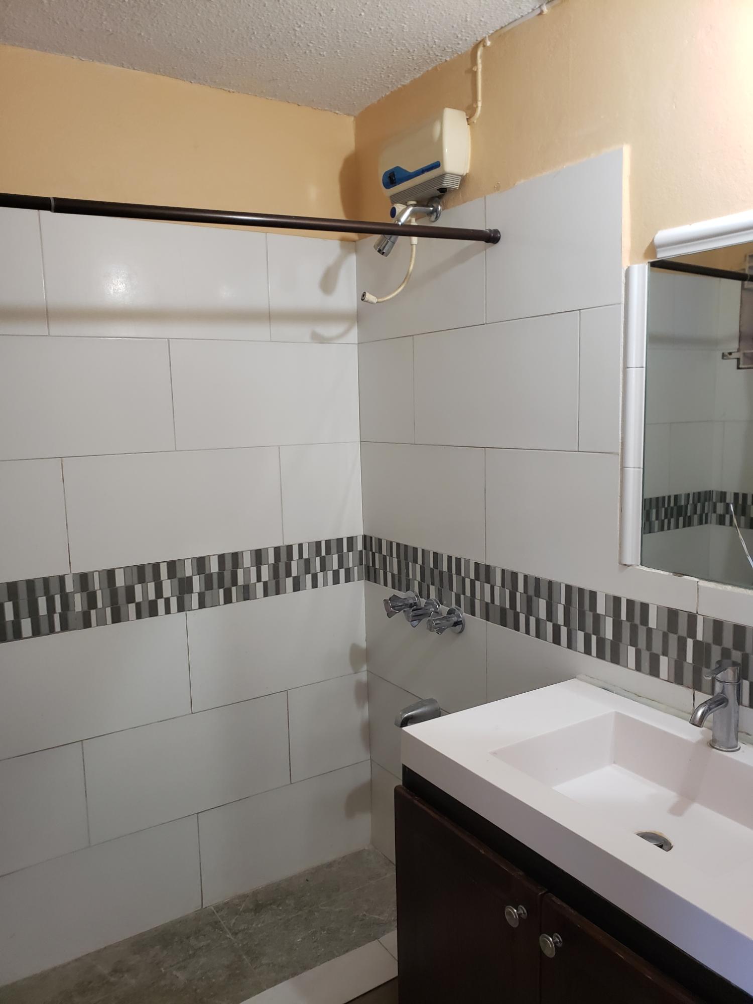 Fourth image of 435-9 Rochdale Crescent in Kingston 2, Kingston, Jamaica - property is For Rent