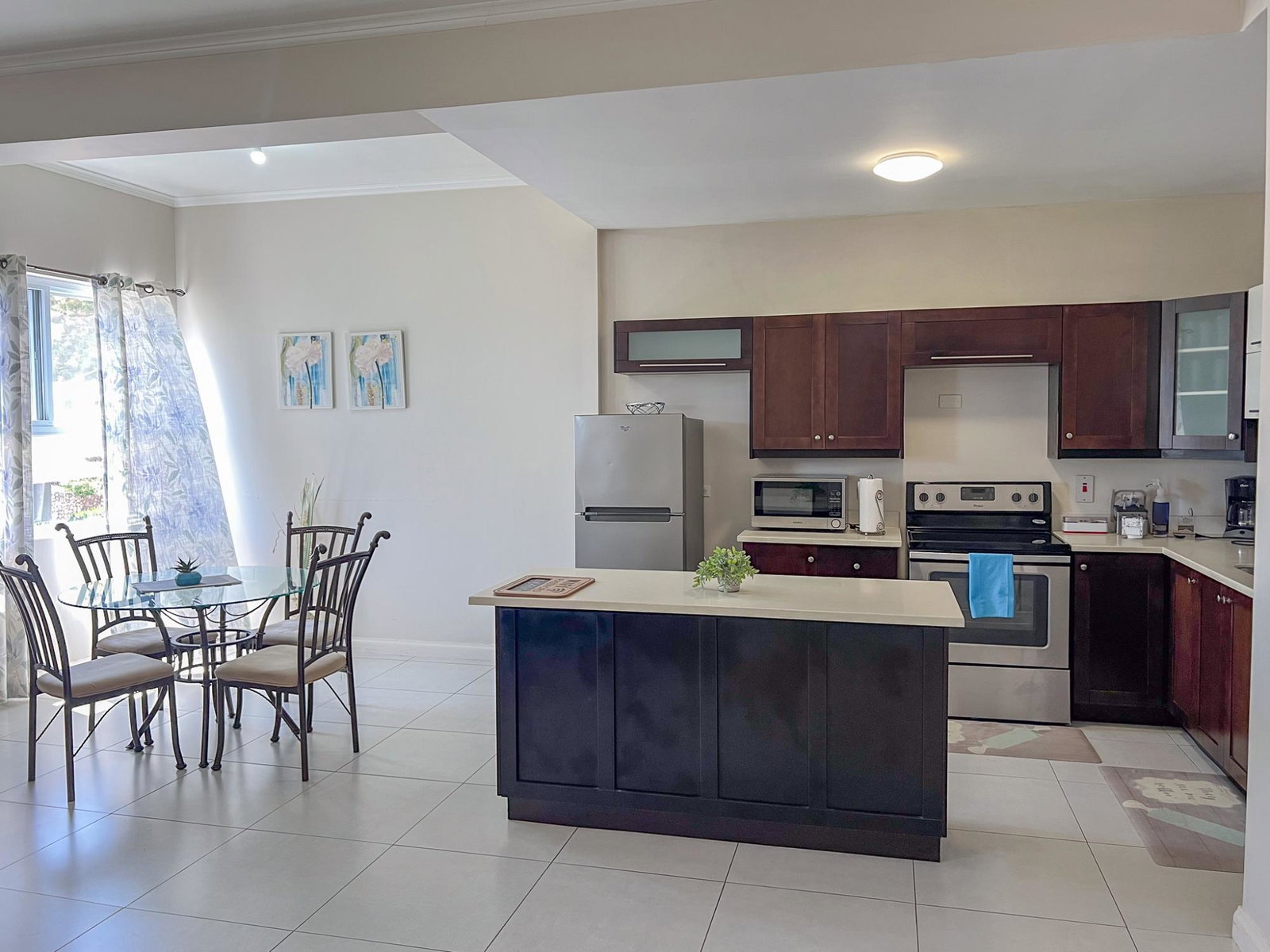 Sixth image of 53-11 Stanley Terrace in Kingston 19, St. Andrew, Jamaica - property is For Rent