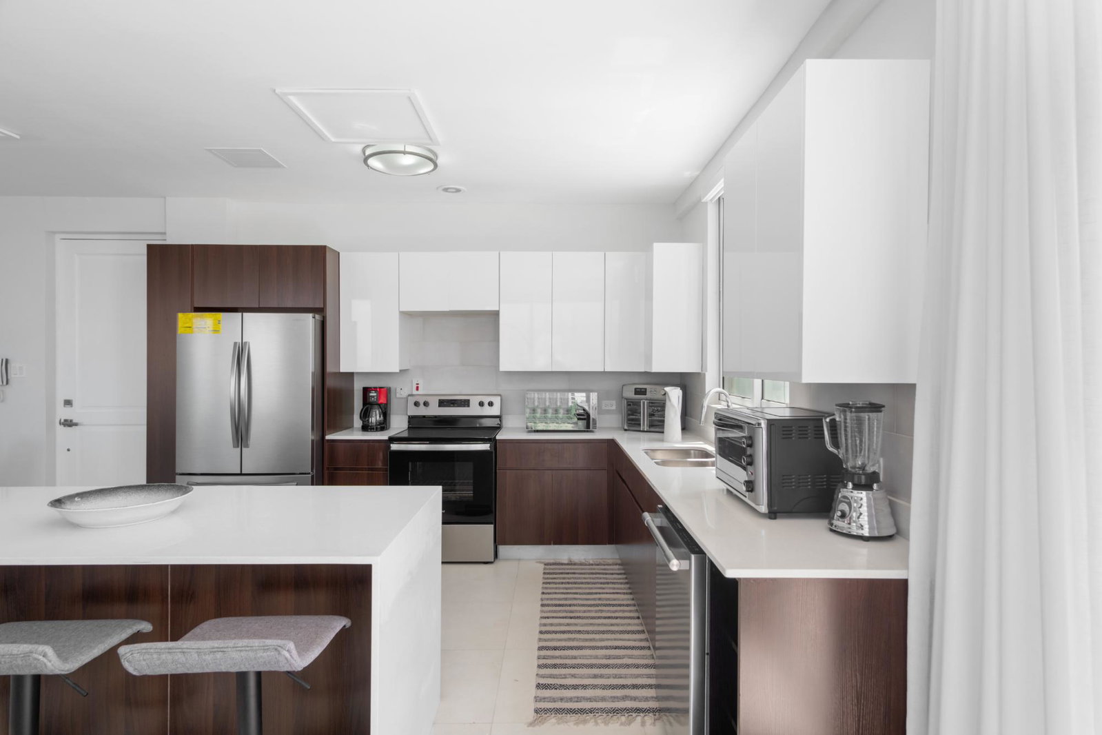 Luxurious-2-Bedroom-Penthouse-for-Rent-in-Kingston-Jamaica Fourth image of B908-4 Musgrave Avenue in Kingston 5, St. Andrew, Jamaica - property is For Rent