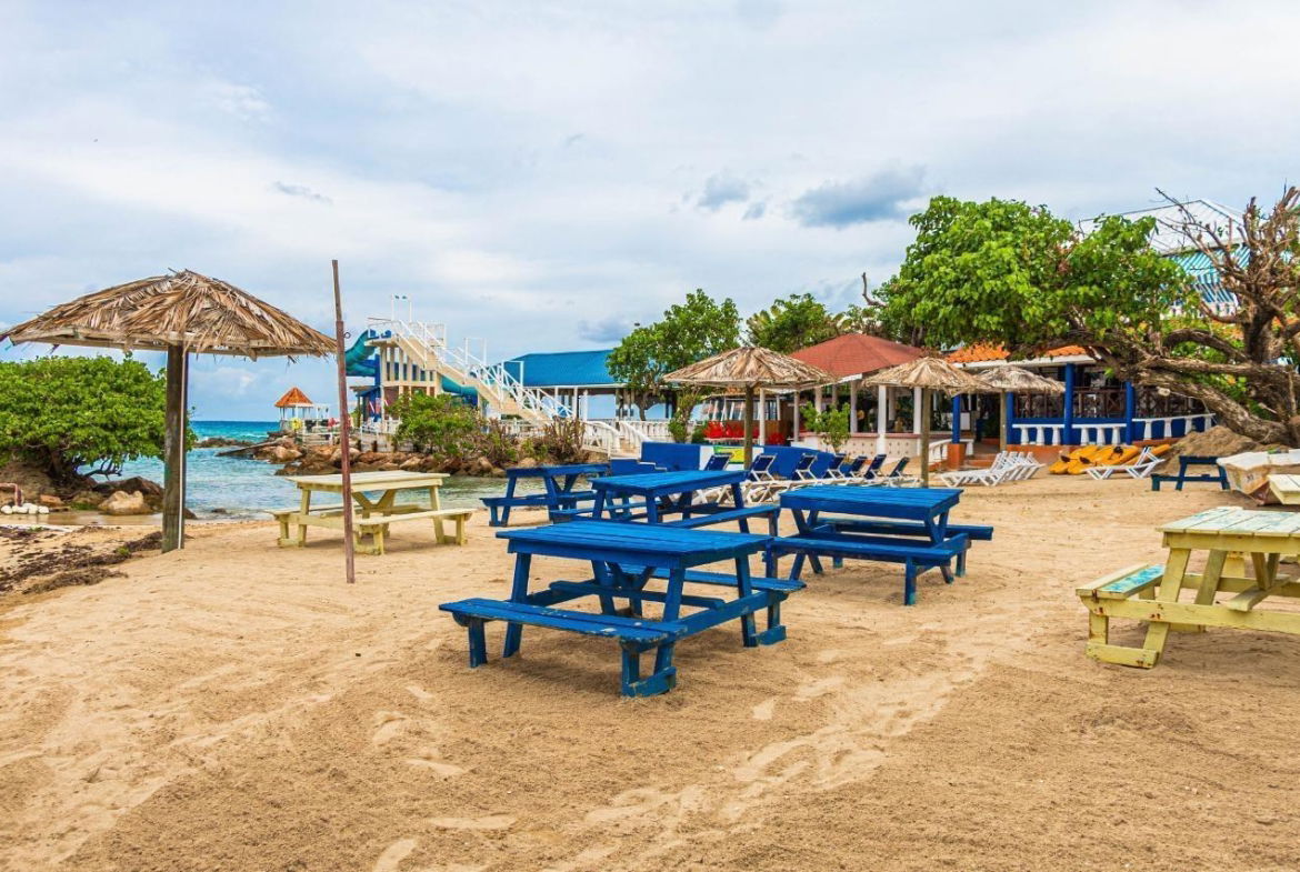 Twenty-Eighth image of 119-fdr Resort Main Street, Runaway Bay in Runaway Bay, St. Ann, Jamaica - property is For Rent
