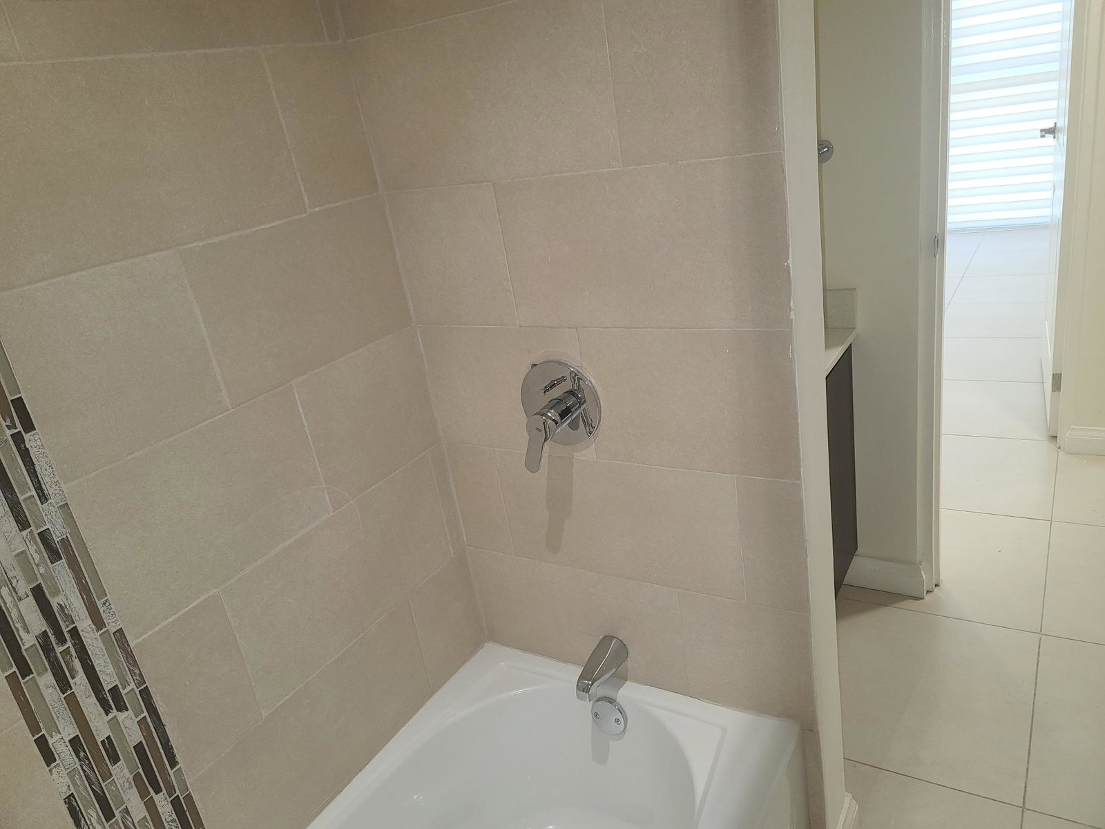 Twenty-First image of 405 Cambridge, New Kingston in Kingston 5, St. Andrew, Jamaica - property is For Rent