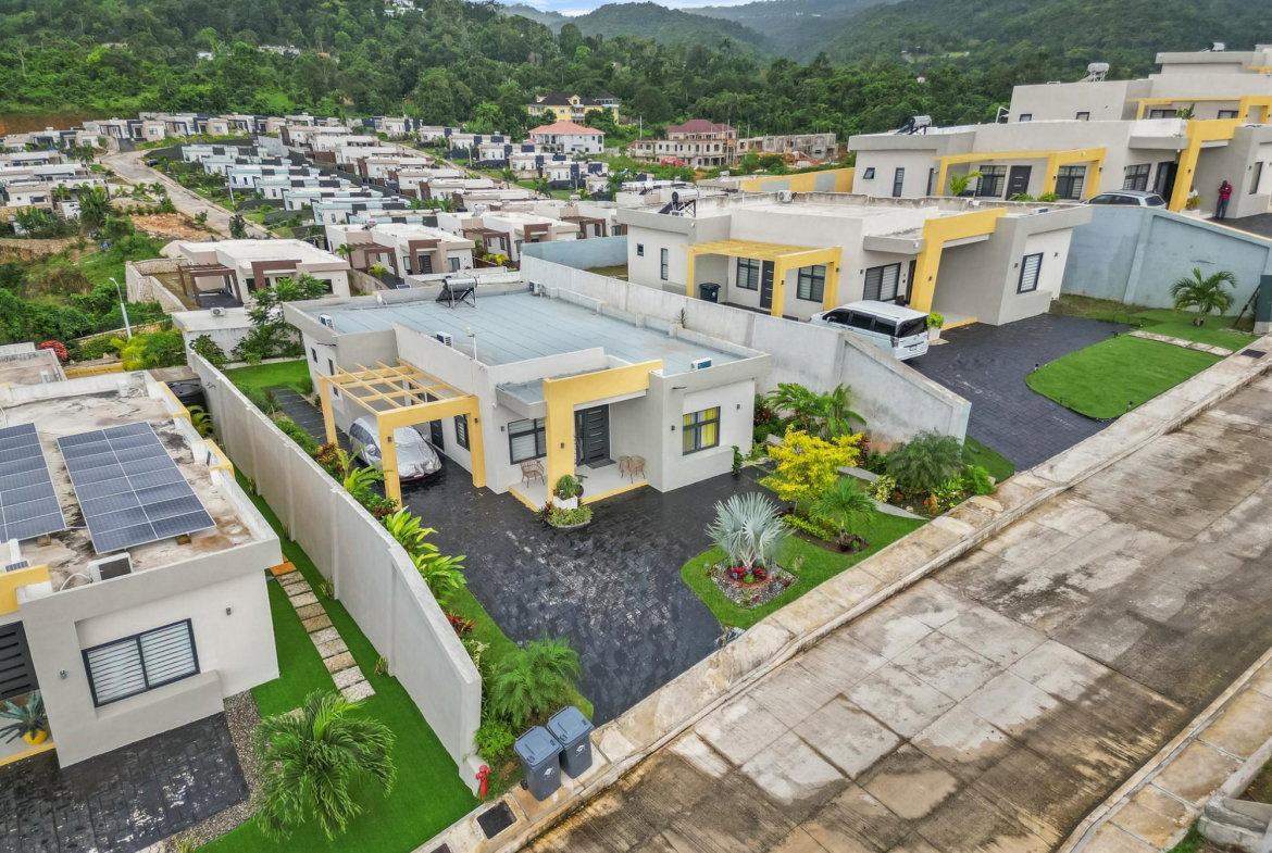 Third image of 160- Pyramid Point in Pyramid Heights, St. Ann, Jamaica - property is For Rent