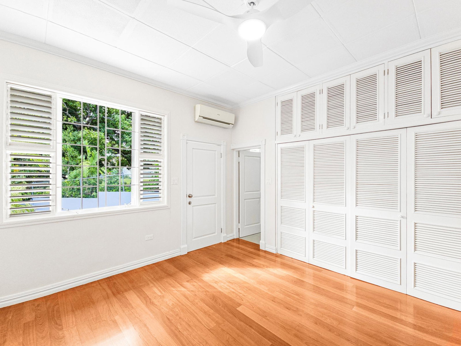 Eleventh image of 11 Persimmon Avenue in Kingston 6, St. Andrew, Jamaica - property is For Rent