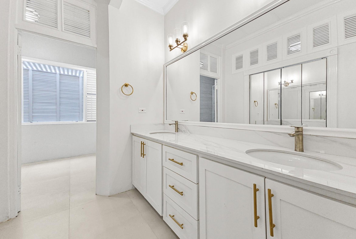 Fifteenth image of 11 Persimmon Avenue in Kingston 6, St. Andrew, Jamaica - property is For Rent