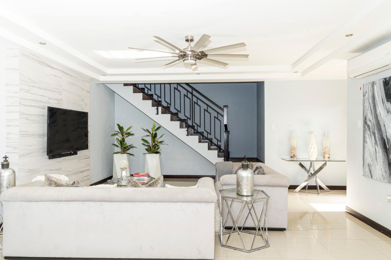 First image of 6- Dillsbury Avenue in Kingston 6, St. Andrew, Jamaica - property is For Rent