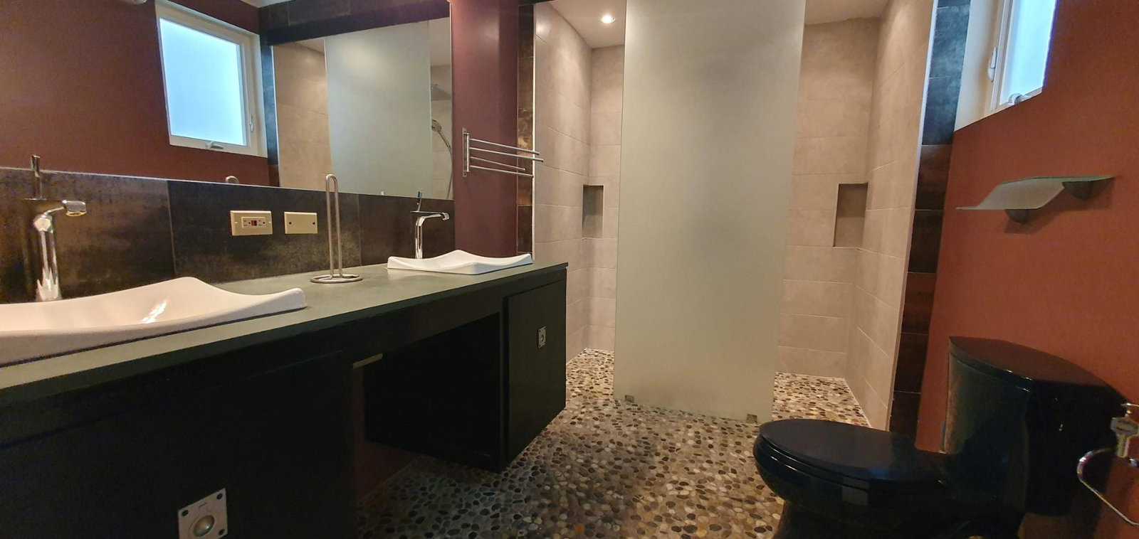 Fifteenth image of 25 Liguanea Avenue in Kingston 6, St. Andrew, Jamaica - property is For Rent