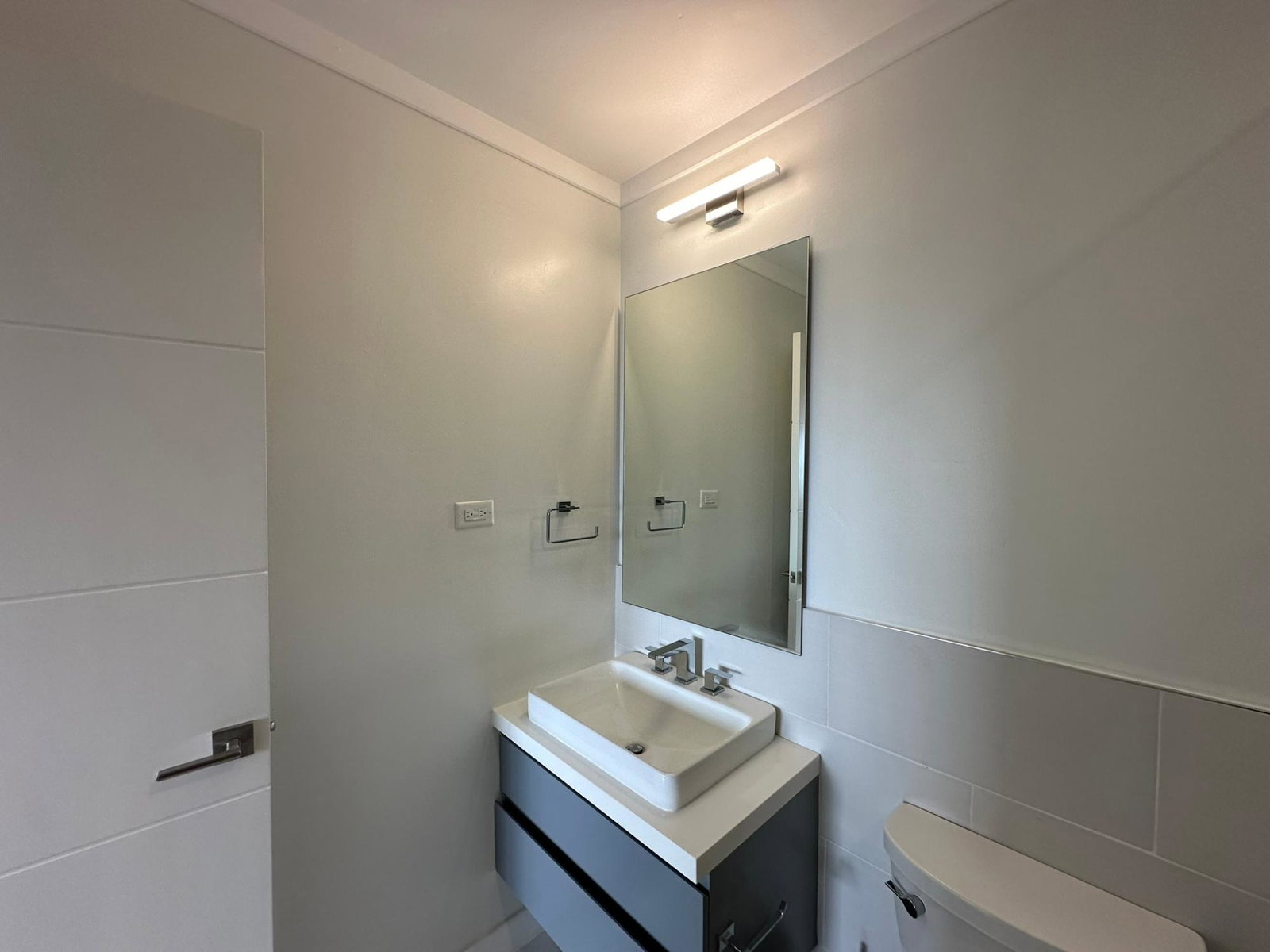 Tenth image of 509-21 Braemar Avenue in Kingston 5, St. Andrew, Jamaica - property is For Rent