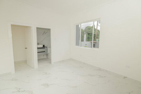 Thirteenth image of 13 Norbrook dr in Kingston 8, St. Andrew, Jamaica - property is For Rent