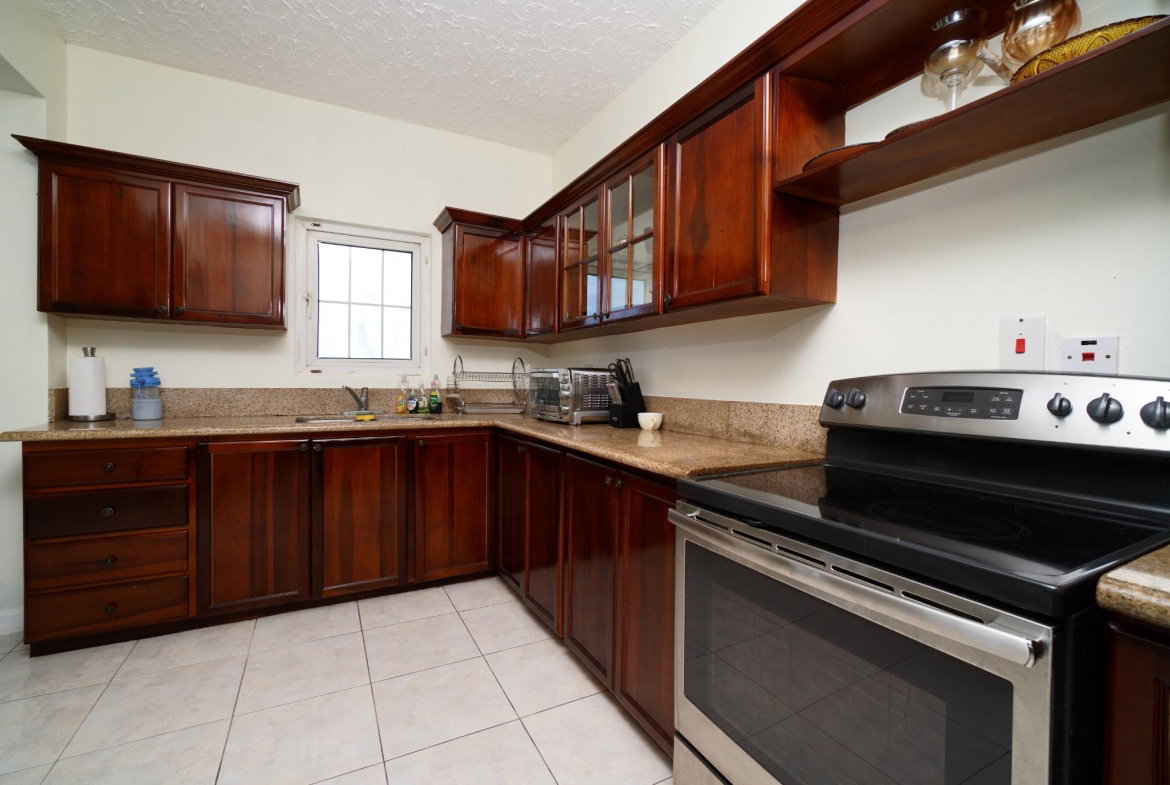 Fourteenth image of 9-22 Leas Flat, Red Hills, Kgn in Kingston 19, St. Andrew, Jamaica - property is For Rent