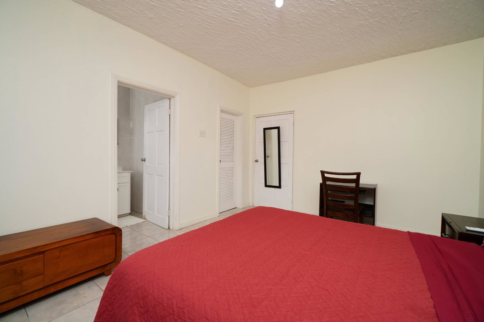 Modern-2-Bedroom-Apartment-for-Rent-in-Red-Hills-Jamaica Eighteenth image of 9-22 Leas Flat, Red Hills, Kgn in Kingston 19, St. Andrew, Jamaica - property is For Rent