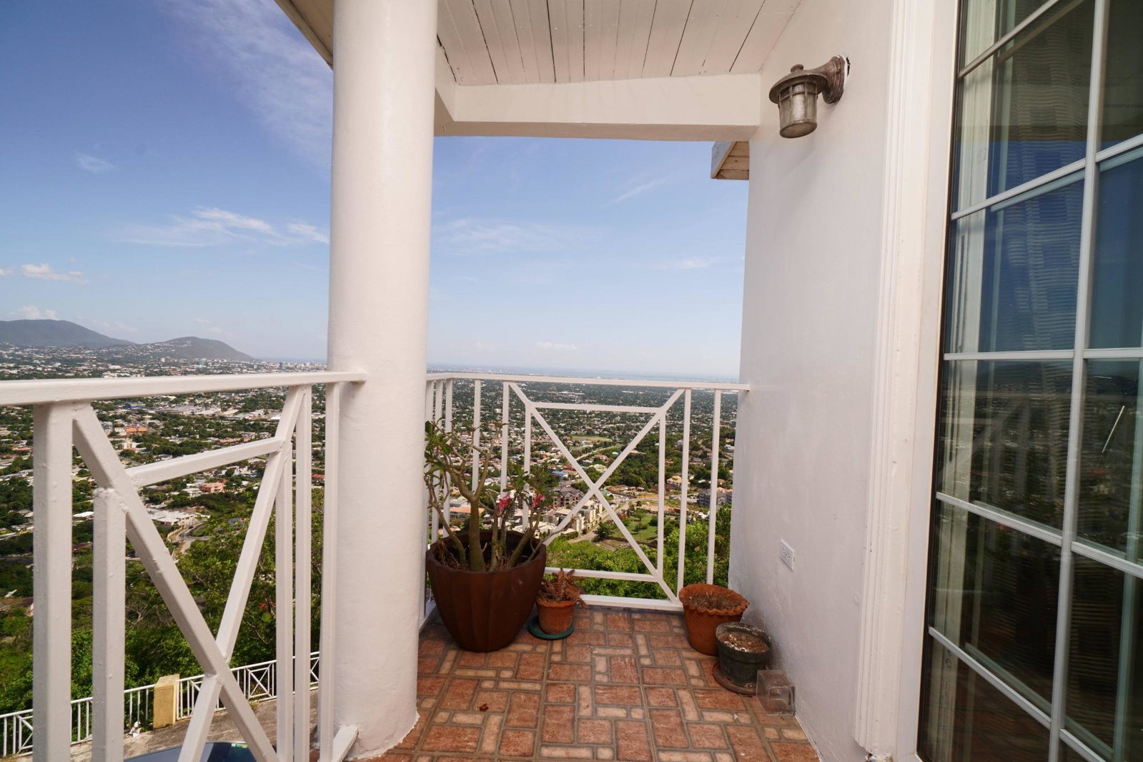 Modern-2-Bedroom-Apartment-for-Rent-in-Red-Hills-Jamaica Twenty-Third image of 9-22 Leas Flat, Red Hills, Kgn in Kingston 19, St. Andrew, Jamaica - property is For Rent
