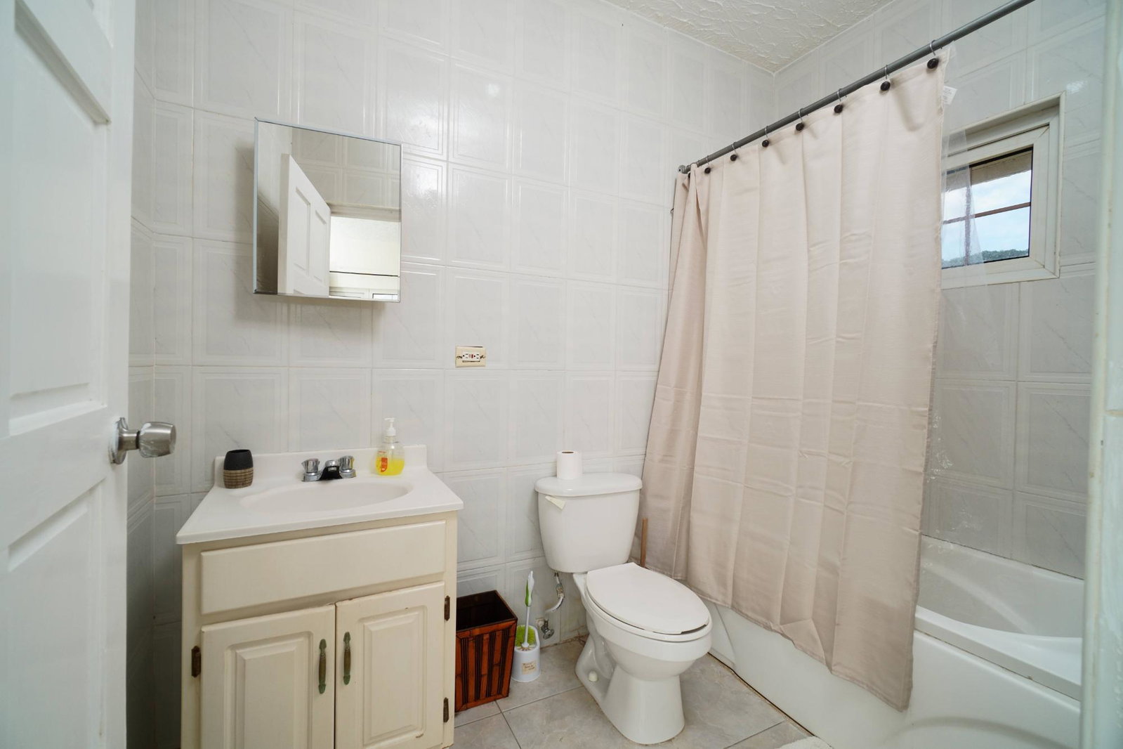 Modern-2-Bedroom-Apartment-for-Rent-in-Red-Hills-Jamaica Tenth image of 9-22 Leas Flat, Red Hills, Kgn in Kingston 19, St. Andrew, Jamaica - property is For Rent