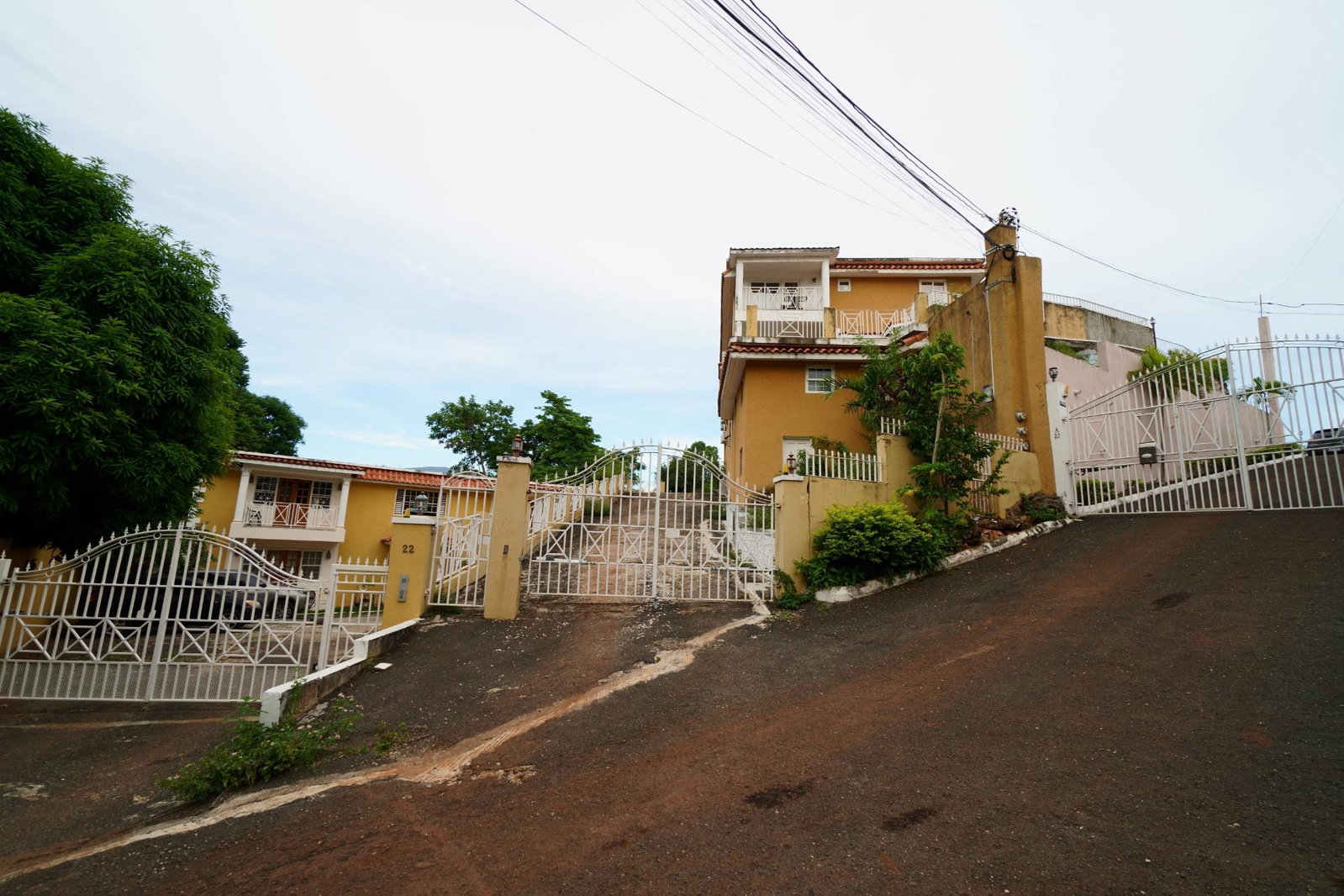 Modern-2-Bedroom-Apartment-for-Rent-in-Red-Hills-Jamaica First image of 9-22 Leas Flat, Red Hills, Kgn in Kingston 19, St. Andrew, Jamaica - property is For Rent