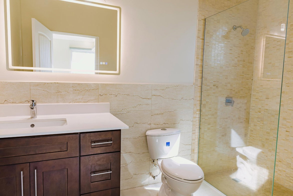 Twelfth image of 17-10 Russell Heights in Kingston 6, St. Andrew, Jamaica - property is For Rent