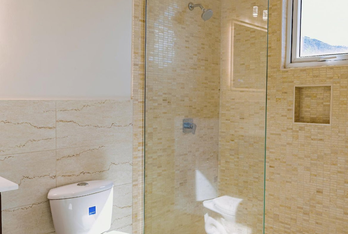 Thirteenth image of 17-10 Russell Heights in Kingston 6, St. Andrew, Jamaica - property is For Rent